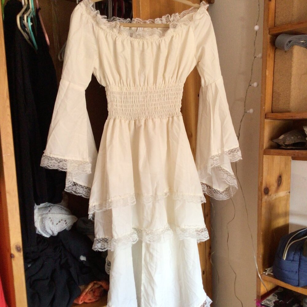 Cream Colored Flowy Dress L
